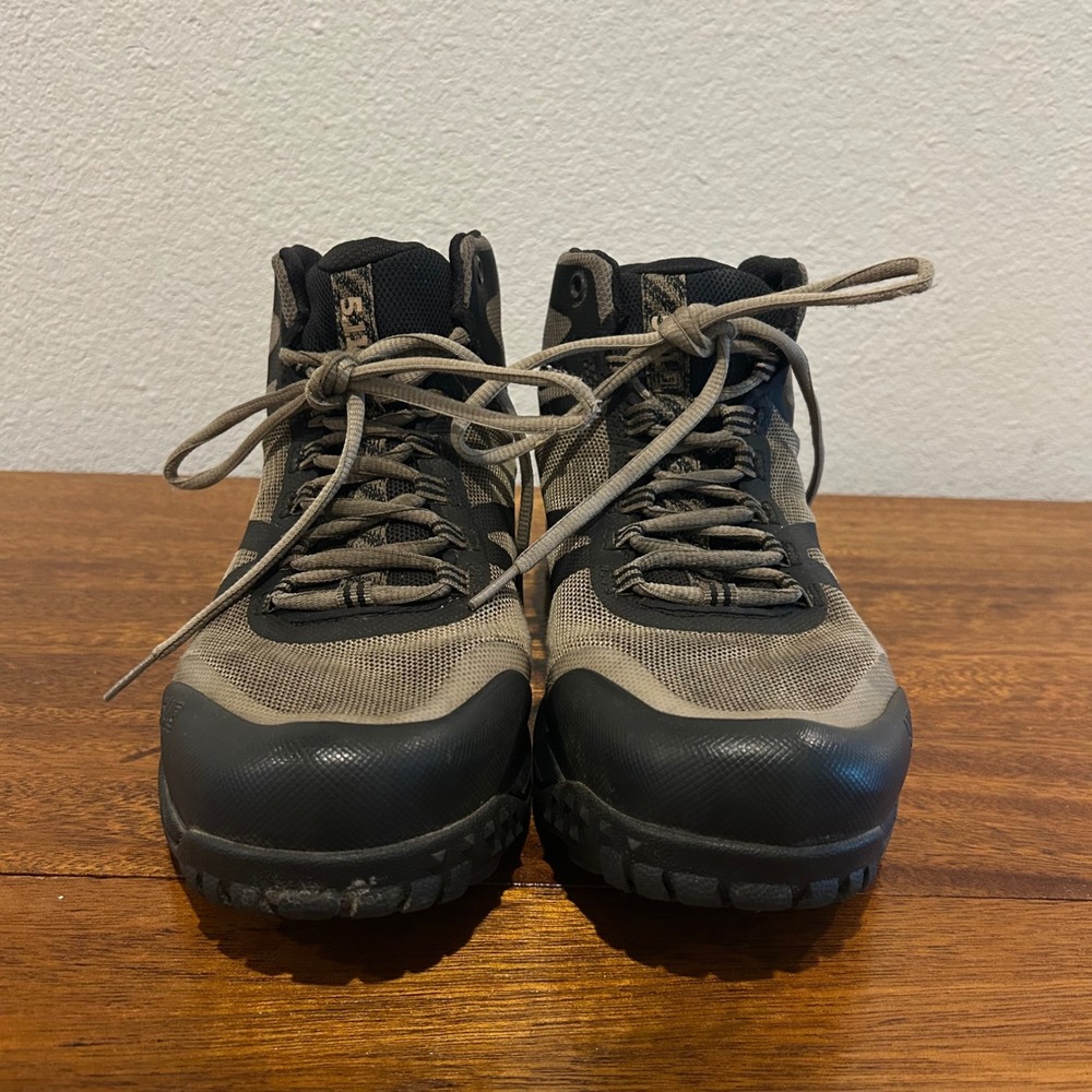 5.11 Tactical Boots Mid A/T Men Size 10.5 Brown Tan Ancient Fossil‎ Waterproof